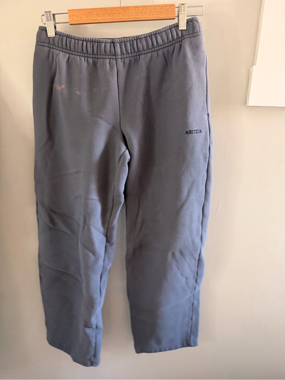 Aritzia Straight Leg Sweatpants in Slate Blue